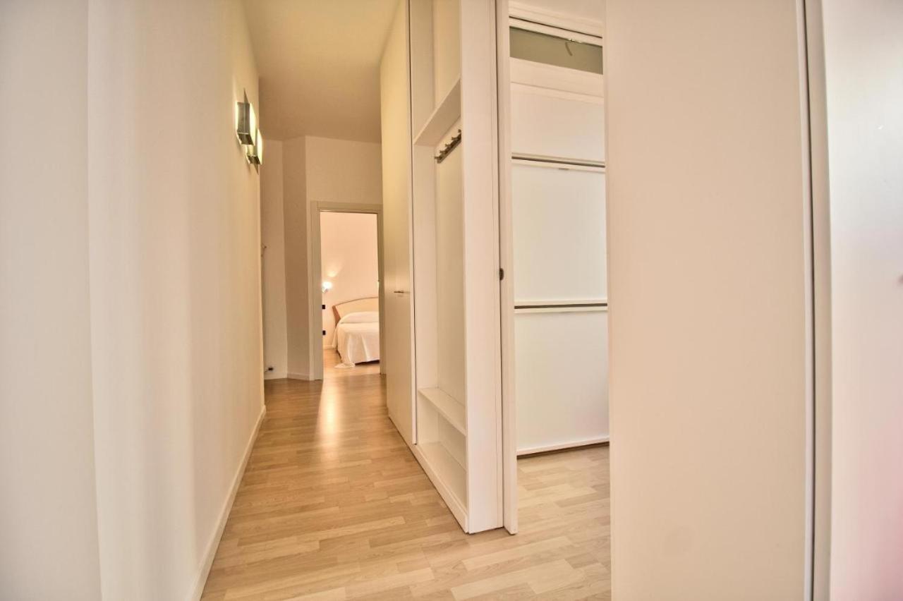 Orange Breeze Apartment Riva del Garda Luaran gambar